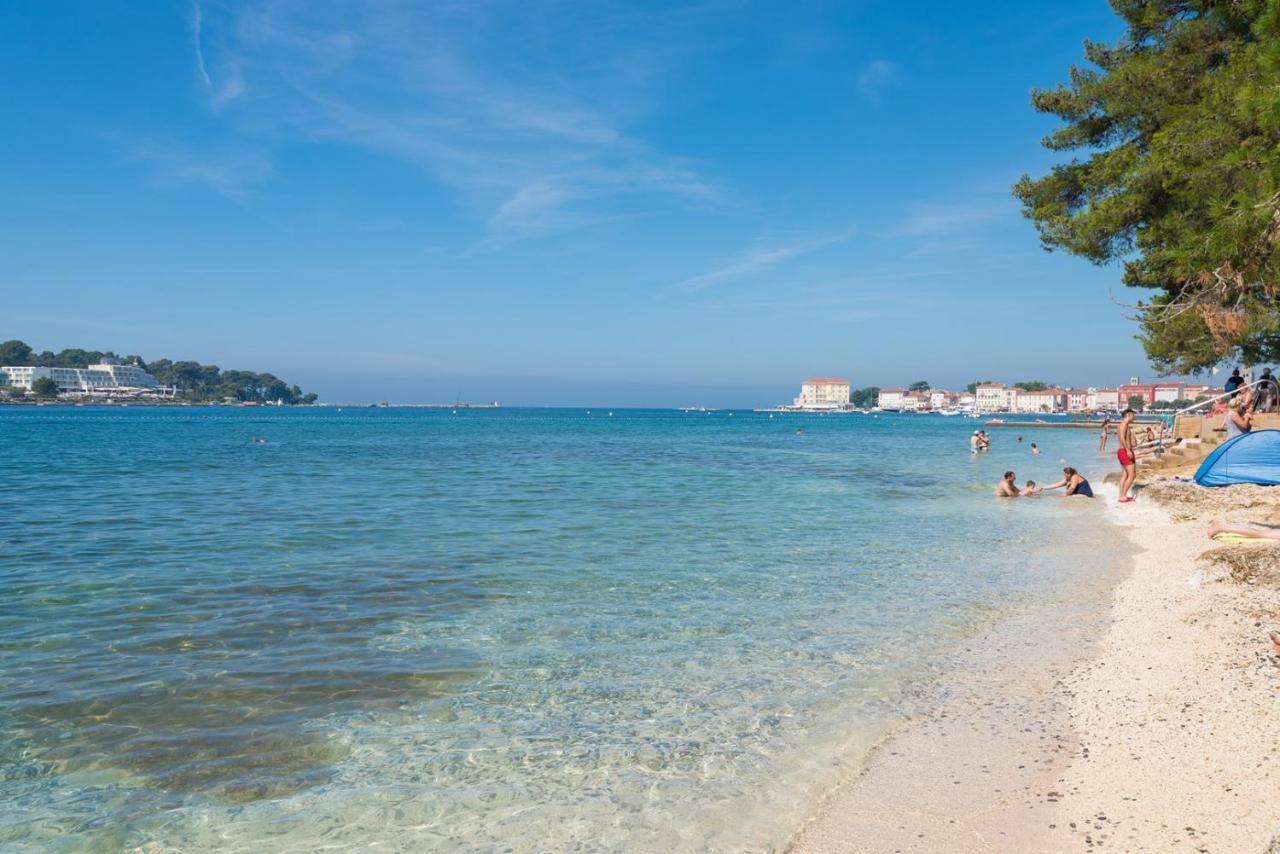 Apartment mit Balkon