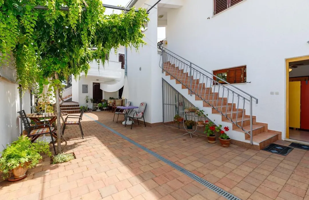 Apartments Pernar-1