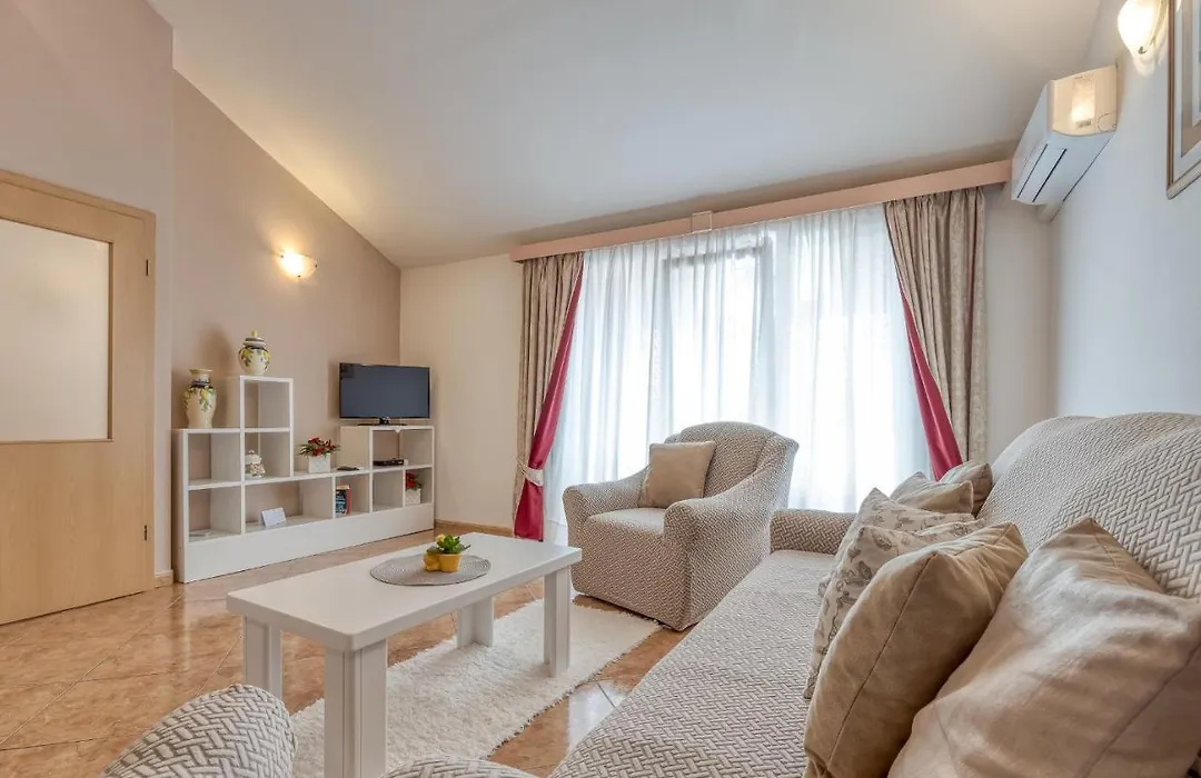 Apartments Slavica-1