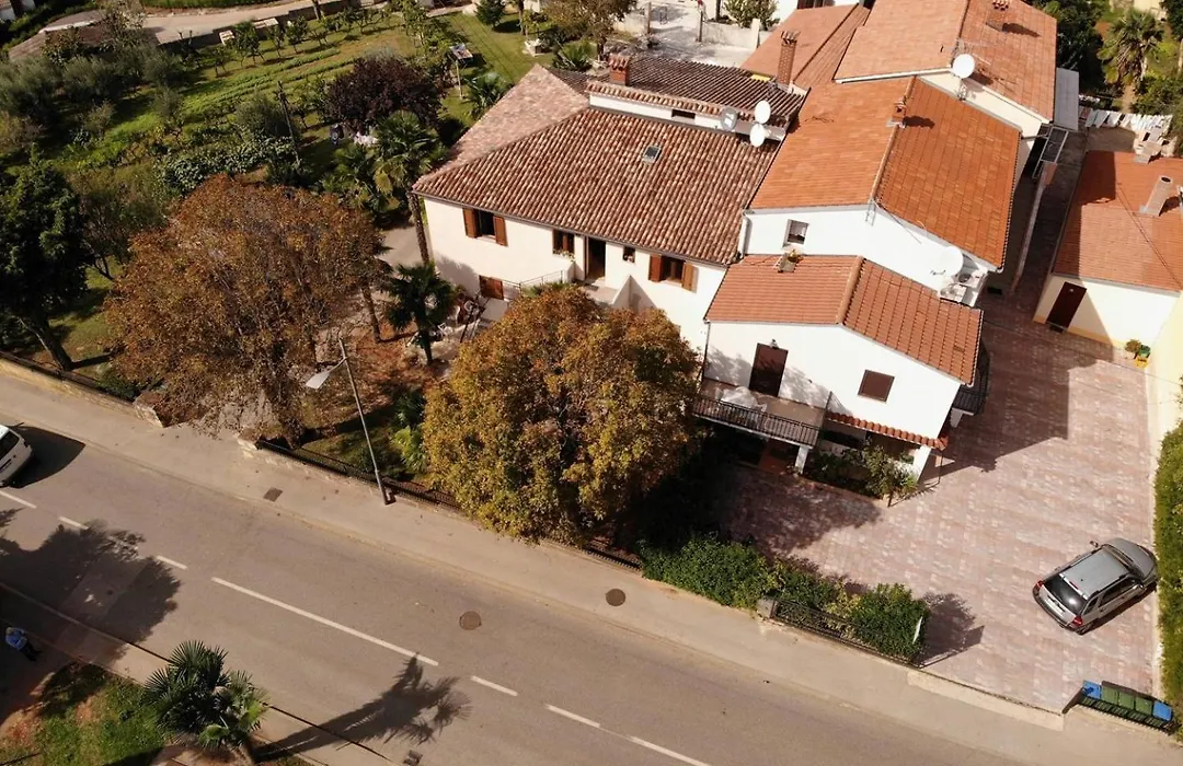 Apartments Sain With Garden Terrace Near The Beach-1
