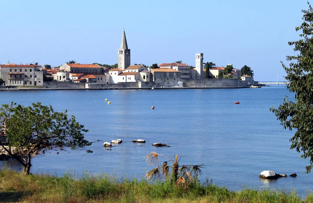 Apartments And Rooms With Parking Space Porec - 6917-1