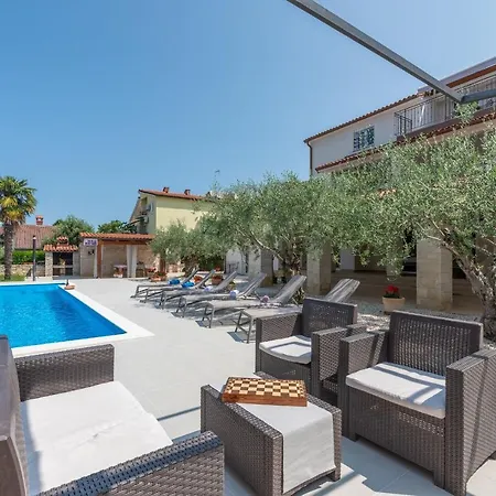 Villa Hope - Apartments With Shared Pool-3