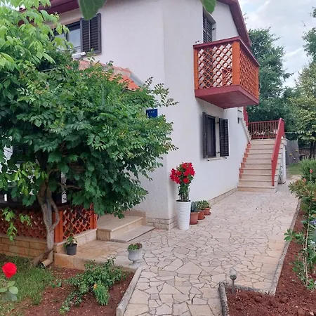 Apartments Jasna Porec Vranici 2Km From The Beach-3