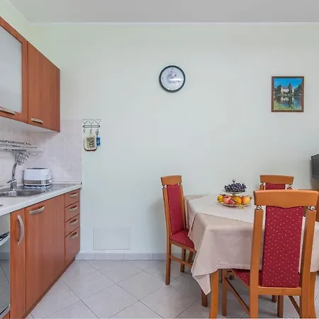 Apartment Complex Silvia-2