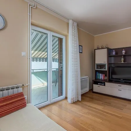 Apartment Complex Silvia-3