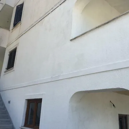 Orro Rooms-3