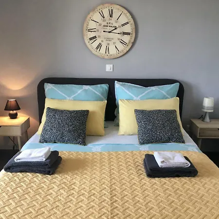 Orro Rooms-2