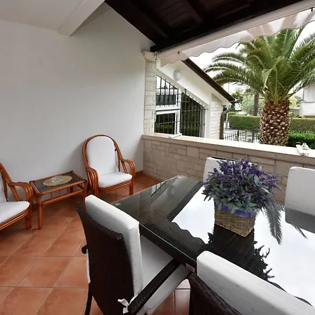 Apartments Sanja In One Of Favourite Part Of Porec Beach Area-2